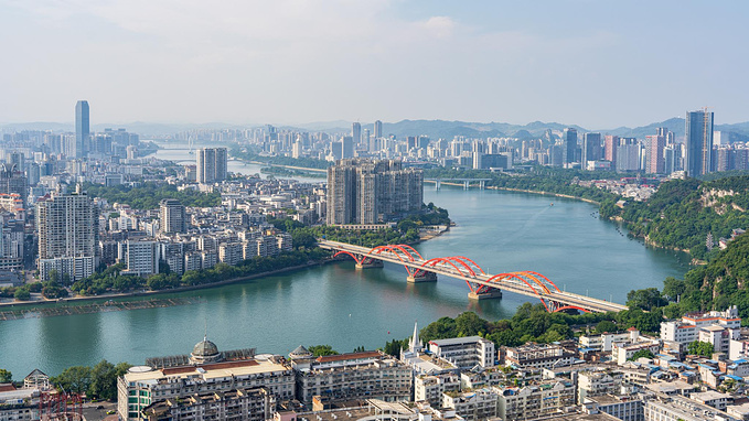 Discover Liuzhou: Blend China’s modern vitality and traditional warmth.